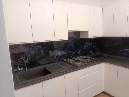 panele szklane do kuchni